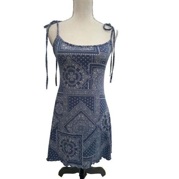 Reckless hearts blue bandanna dress size small - Picture 7 of 14
